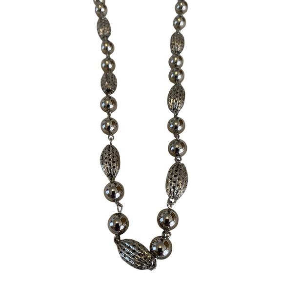 Vintage 15 inch Boho Cottage Core Pendant Silver Link Chain Balls Necklace - Picture 5 of 10